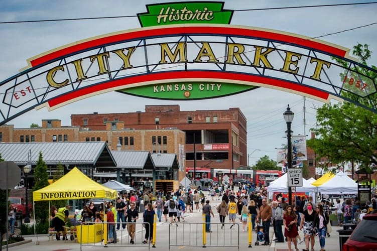 RIVER MARKET ARCH - Nearby Attractions